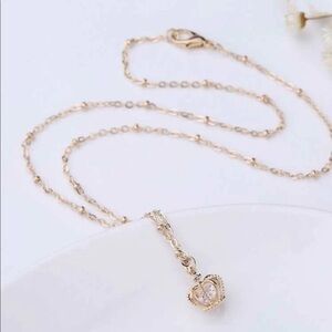 3/$30 💛 Crown Pendant Necklace